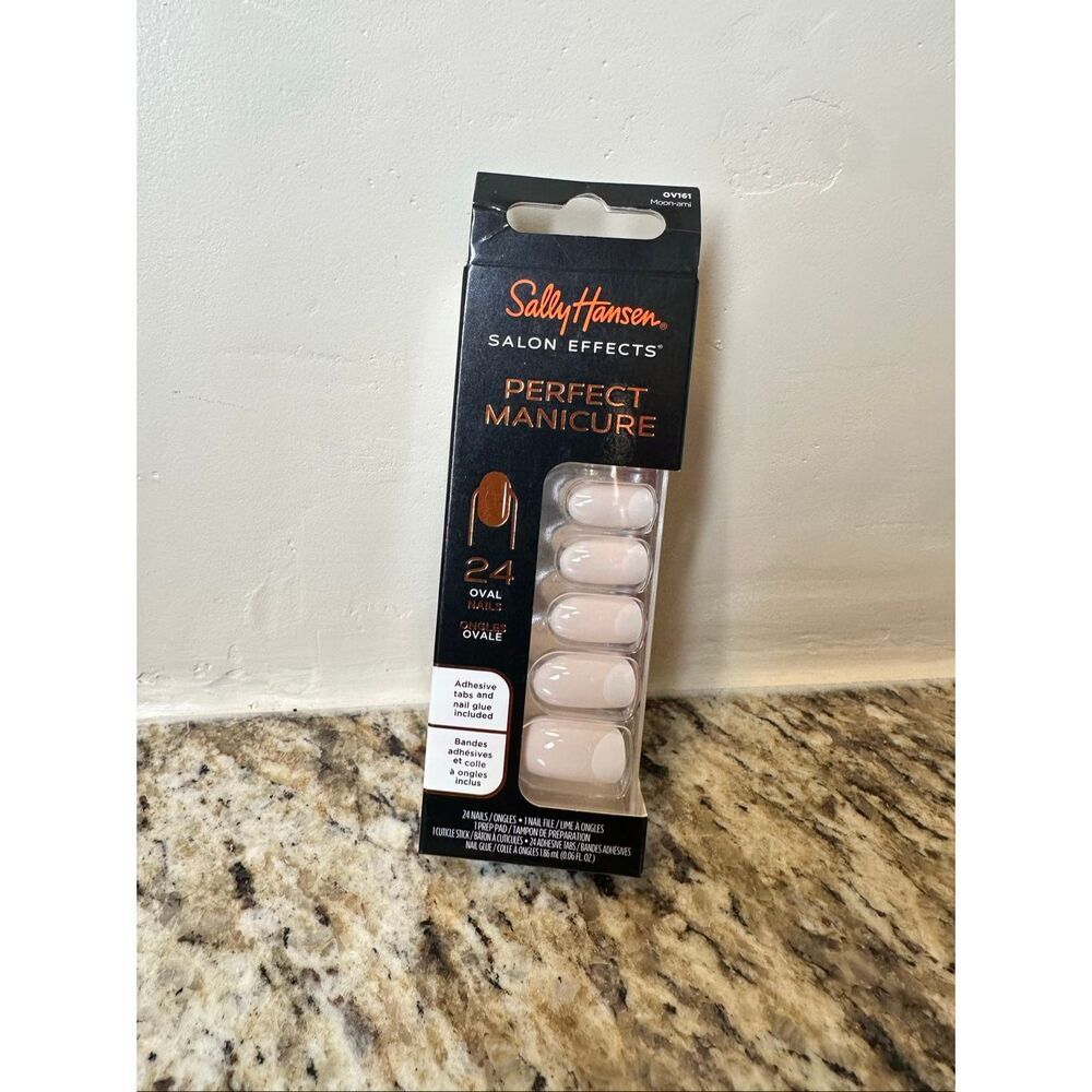 Sally Hansen White and Beige Oval Moon Ami Home Manicure Press on Nail Kit New